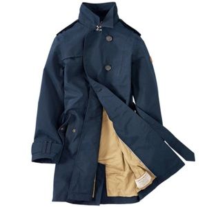 Waterproof women’s trench coat